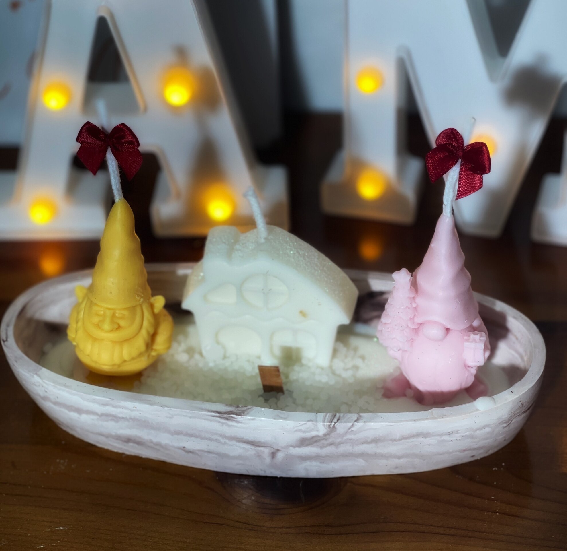 Bandeja con gnomos y casita - 1